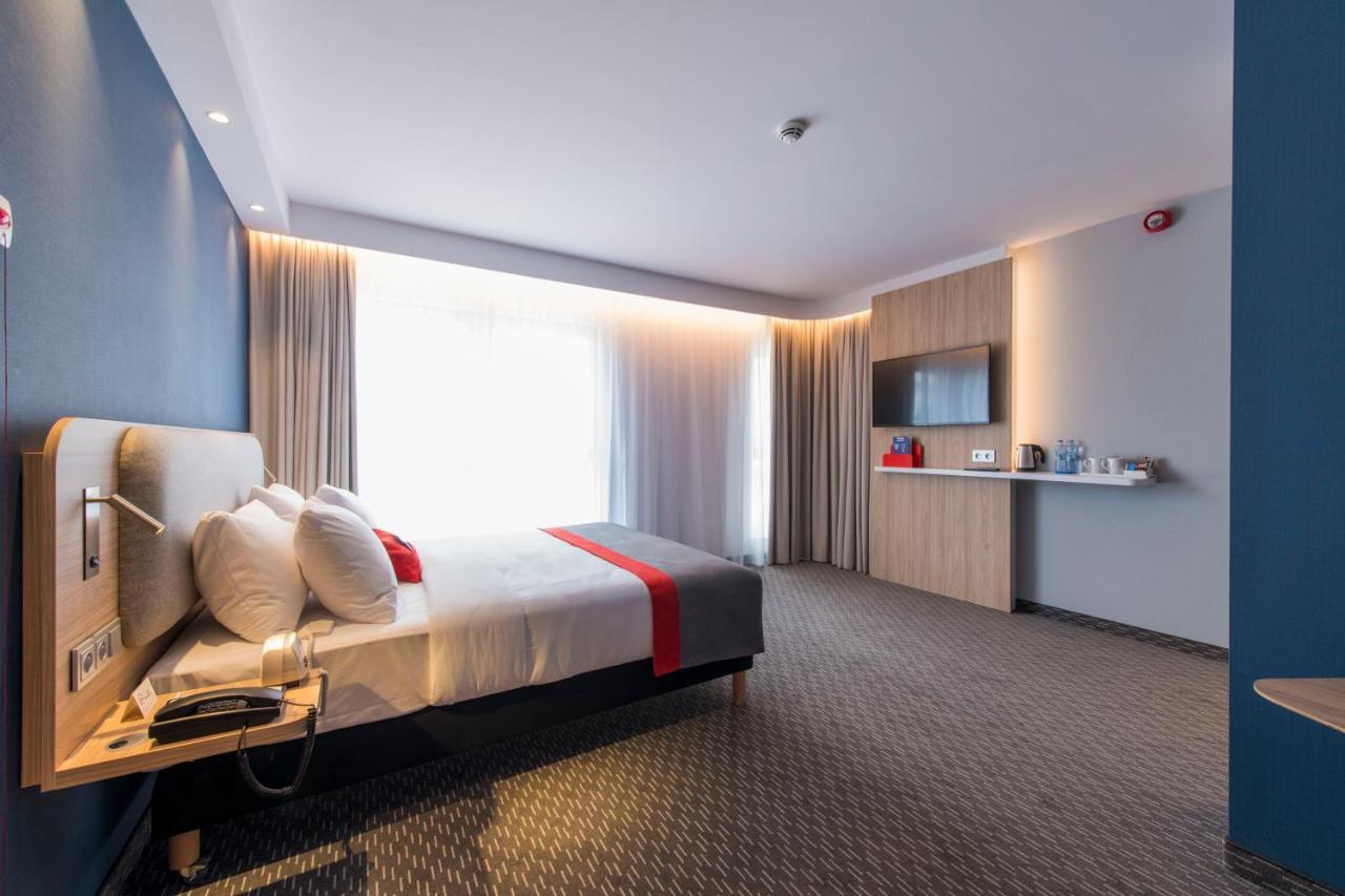 Holiday Inn Express Warsaw - Mokotow By Ihg Bagian luar foto