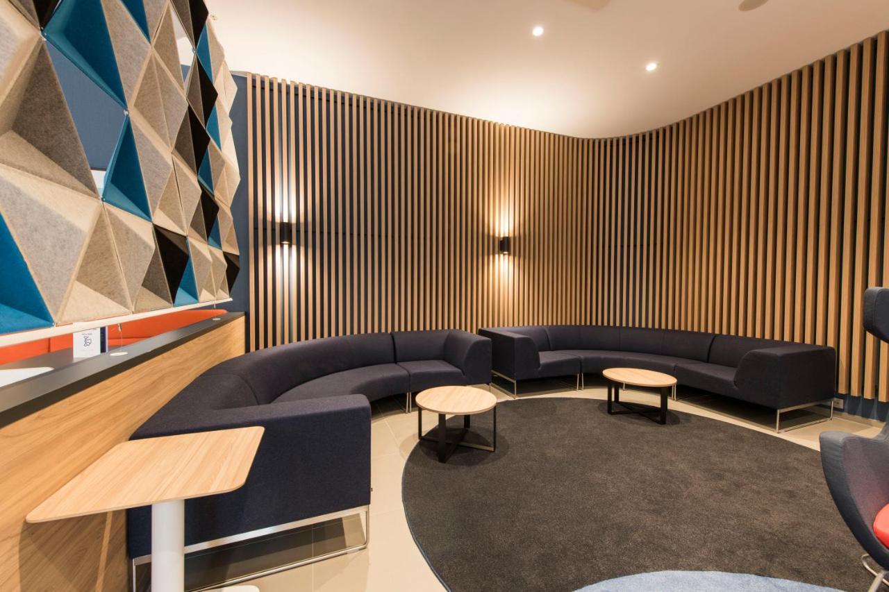 Holiday Inn Express Warsaw - Mokotow By Ihg Bagian luar foto