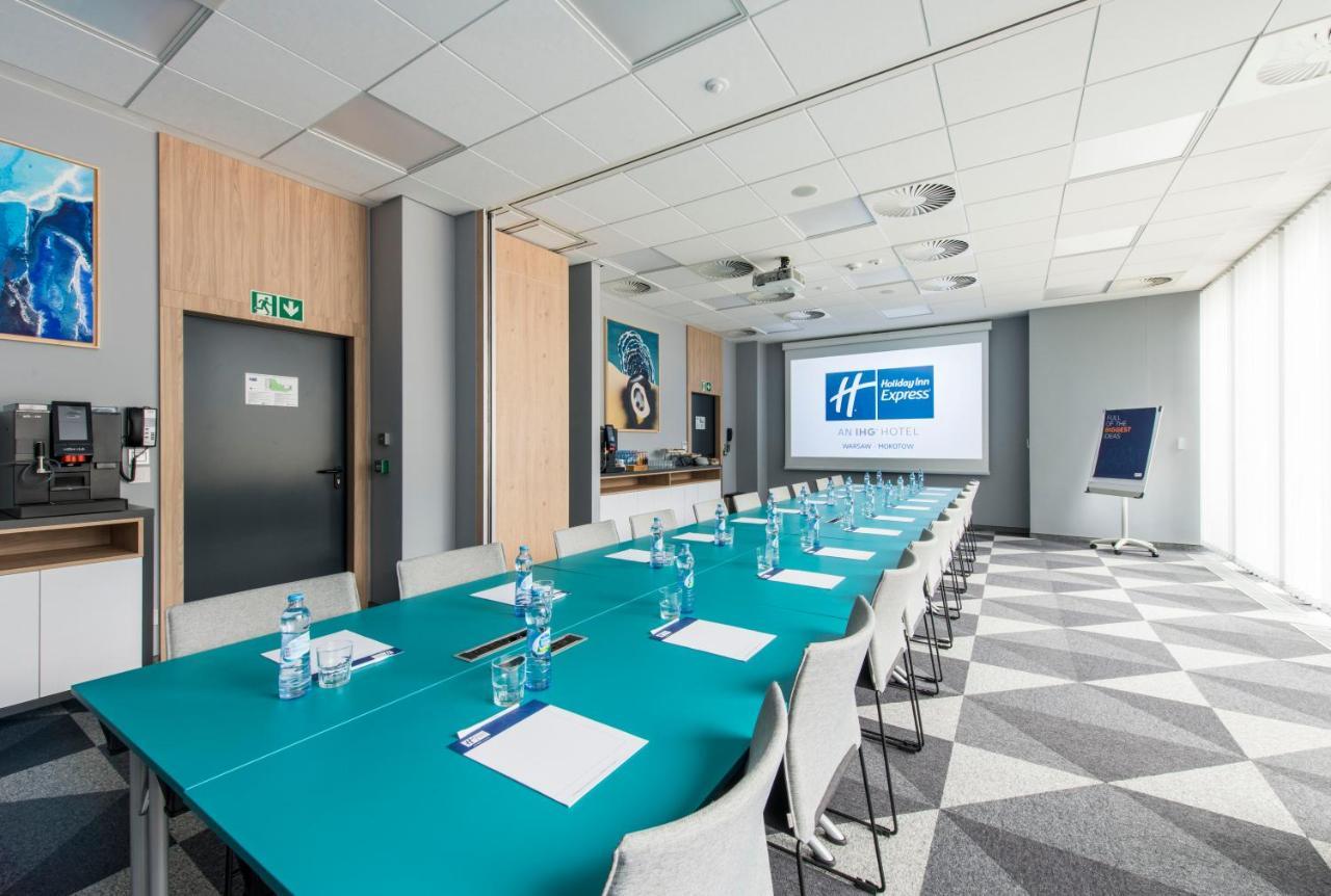 Holiday Inn Express Warsaw - Mokotow By Ihg Bagian luar foto