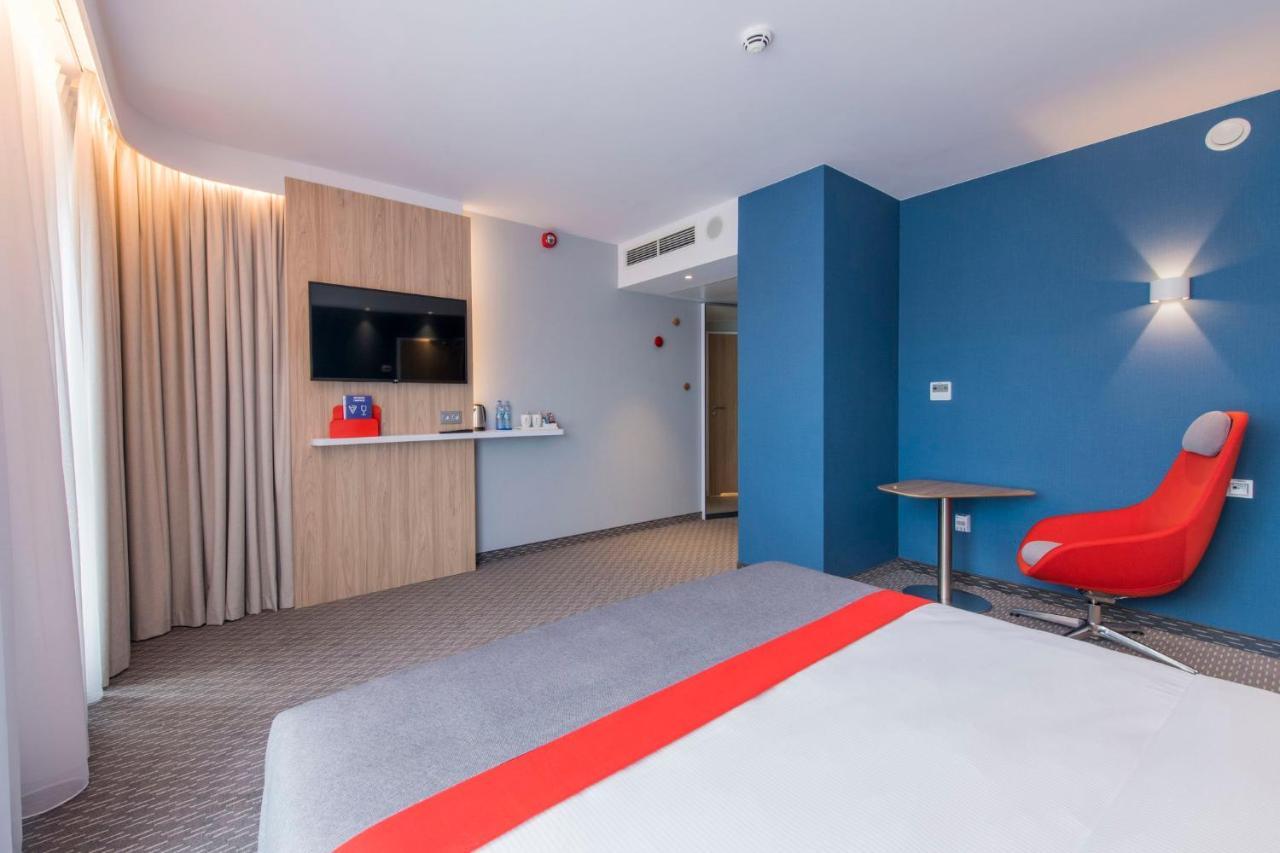 Holiday Inn Express Warsaw - Mokotow By Ihg Bagian luar foto