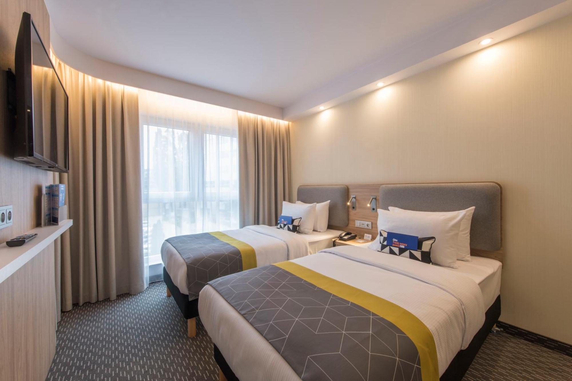 Holiday Inn Express Warsaw - Mokotow By Ihg Bagian luar foto
